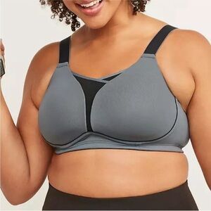 Livi Active Plus Size Lightly Lined Modest Mesh Adjustable Sports Bra‎ Size 44H